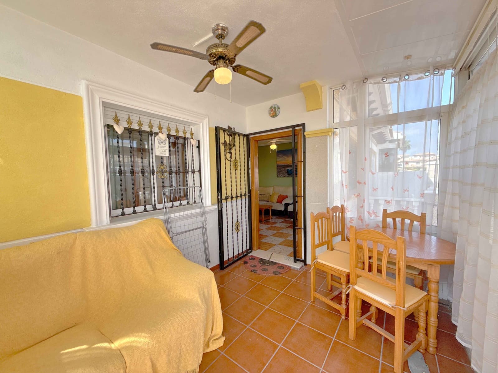 Bungalow de 2 habitaciones en La Zenia en venta con piscina - 219.950 € (Ref: 10082133)