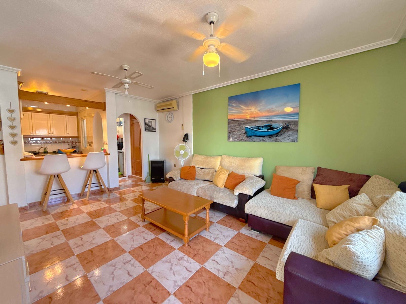 Bungalow de 2 habitaciones en La Zenia en venta con piscina - 219.950 € (Ref: 10082133)