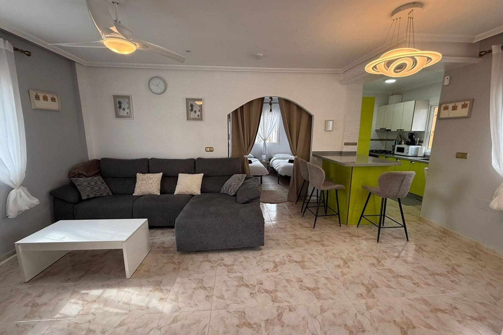 5 makuuhuone Huvila myytävänä paikassa Villamartin mukana uima-altaan - 369 000 € (Ref: 10091612)