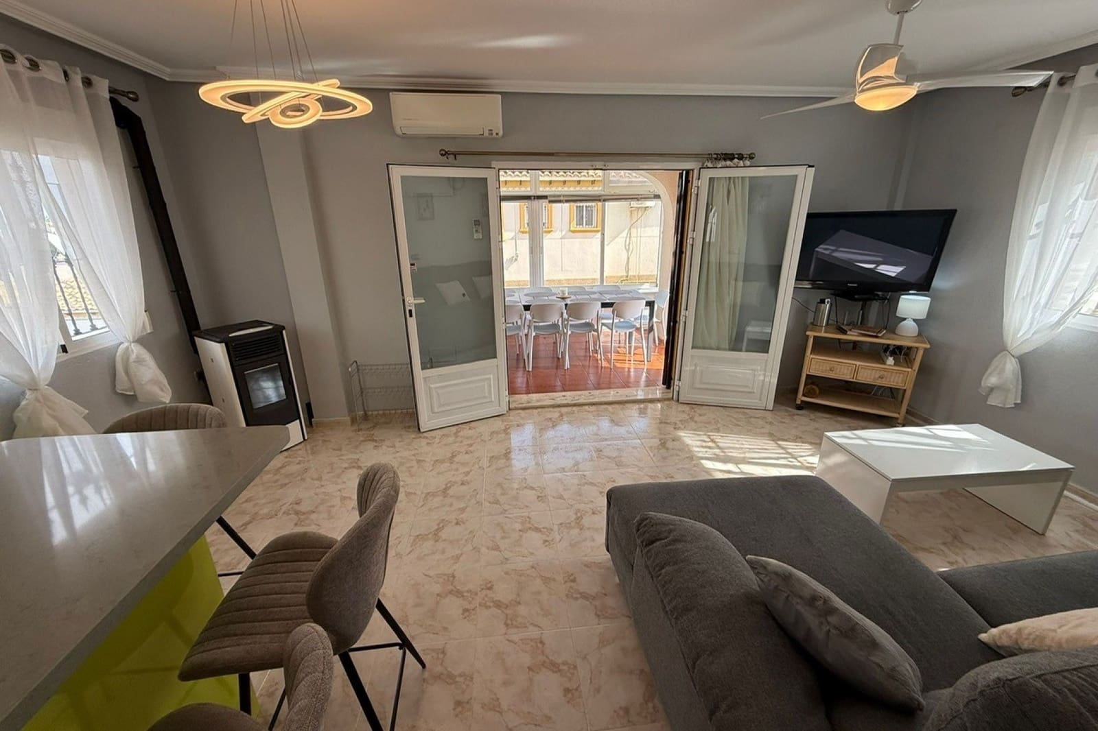 5 makuuhuone Huvila myytävänä paikassa Villamartin mukana uima-altaan - 369 000 € (Ref: 10091612)