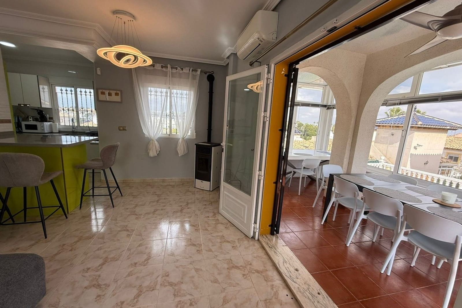 5 makuuhuone Huvila myytävänä paikassa Villamartin mukana uima-altaan - 369 000 € (Ref: 10091612)