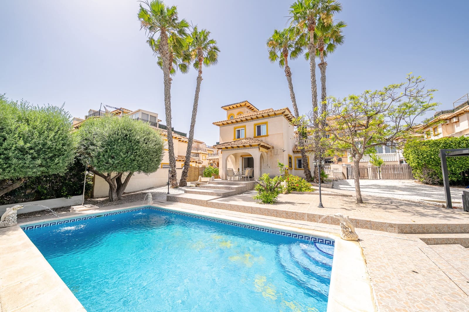 3 soverom Villa til salgs i Playa Flamenca med svømmebasseng - € 529 900 (Ref: 10117407)