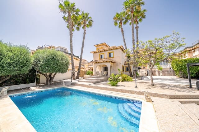 3 makuuhuone Huvila myytävänä paikassa Playa Flamenca, Orihuela mukana uima-altaan - 529 900 € (Ref: 10117407)