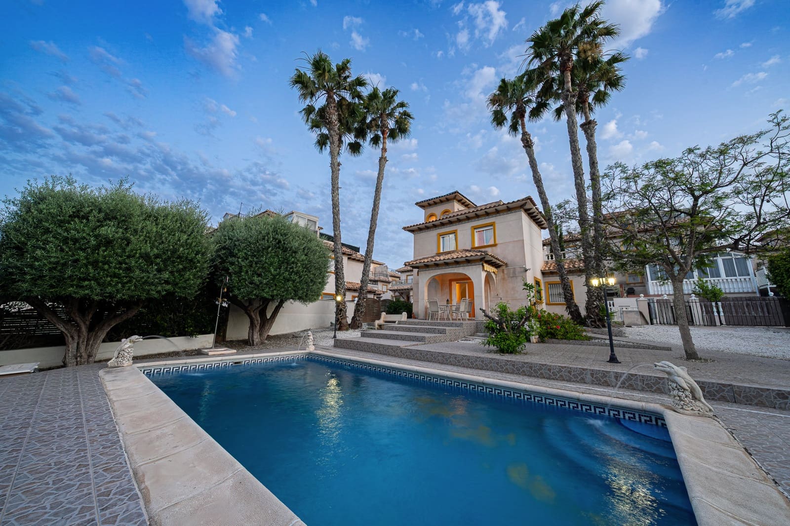 3 soverom Villa til salgs i Playa Flamenca med svømmebasseng - € 529 900 (Ref: 10117407)