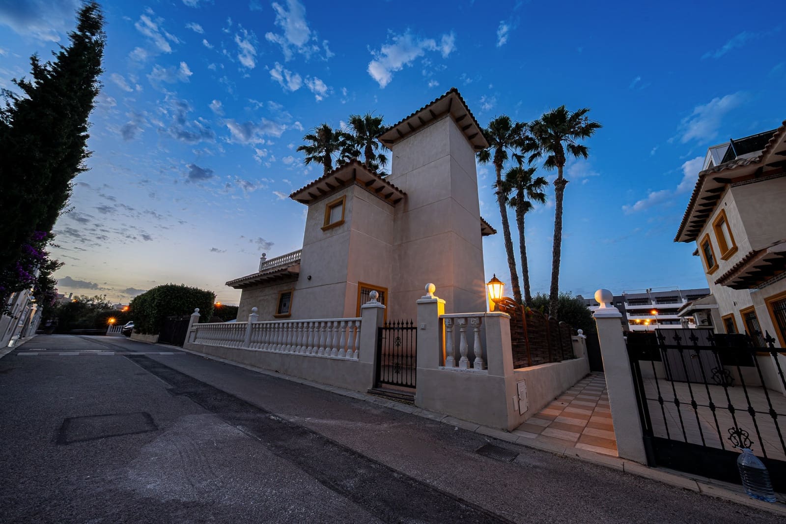 3 soverom Villa til salgs i Playa Flamenca med svømmebasseng - € 529 900 (Ref: 10117407)