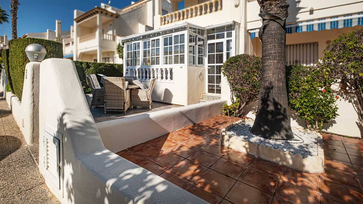 2 sovrum Lägenhet till salu i Dehesa de Campoamor med pool - 209 000 € (Ref: 10135058)