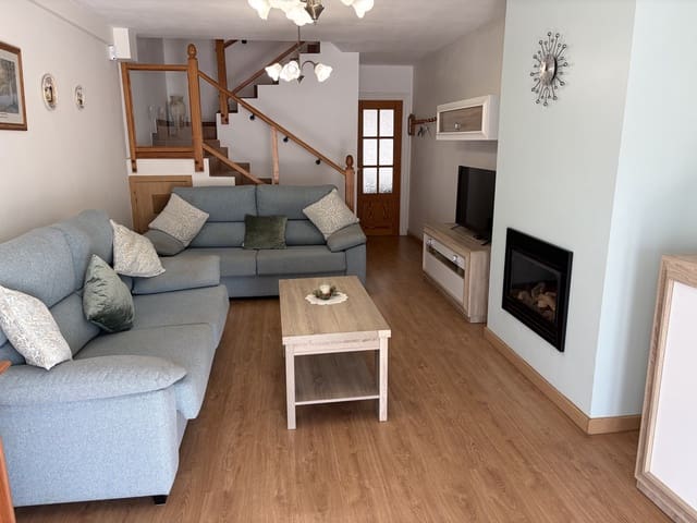 3 quarto Casa em Banda para venda em La Zenia, Orihuela com piscina garagem - 329 950 € (Ref: 10135065)