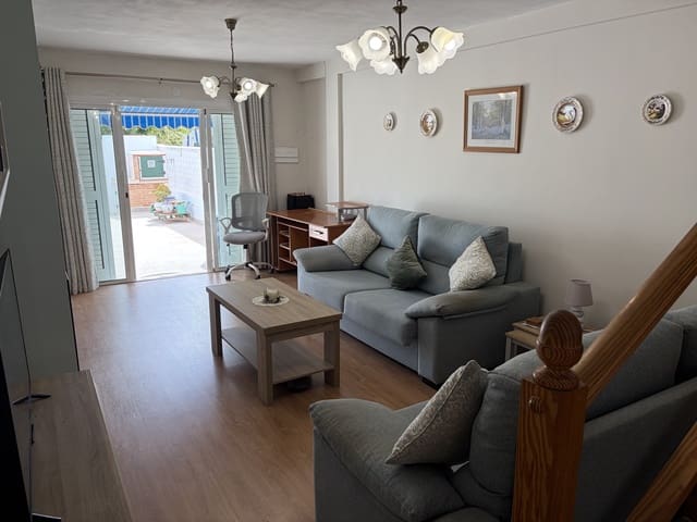 3 quarto Casa em Banda para venda em La Zenia, Orihuela com piscina garagem - 329 950 € (Ref: 10135065)