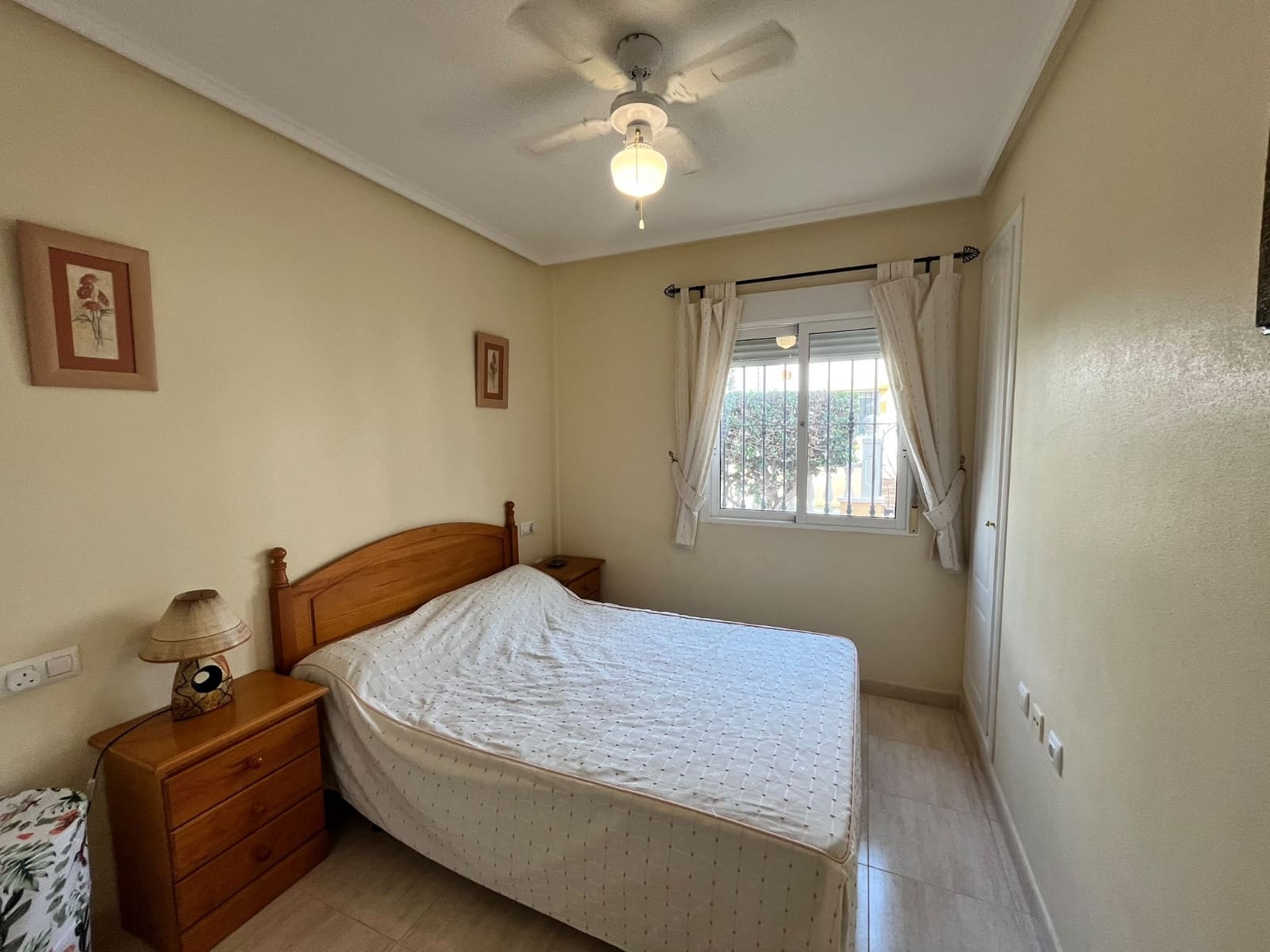 3 soverom Kjedet enebolig til salgs i Villamartin med svømmebasseng - € 224 950 (Ref: 10135072)