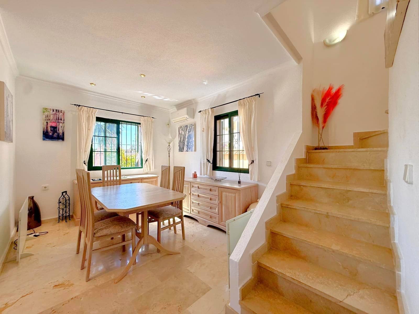 6 soveværelse Villa til salg i Orihuela Costa med swimmingpool - € 475.000 (Ref: 10160339)