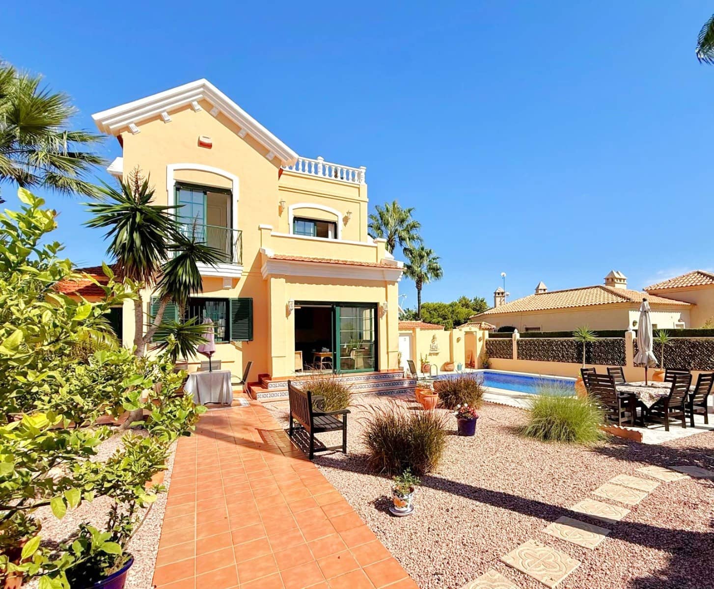 6 soveværelse Villa til salg i Orihuela Costa med swimmingpool - € 475.000 (Ref: 10160339)