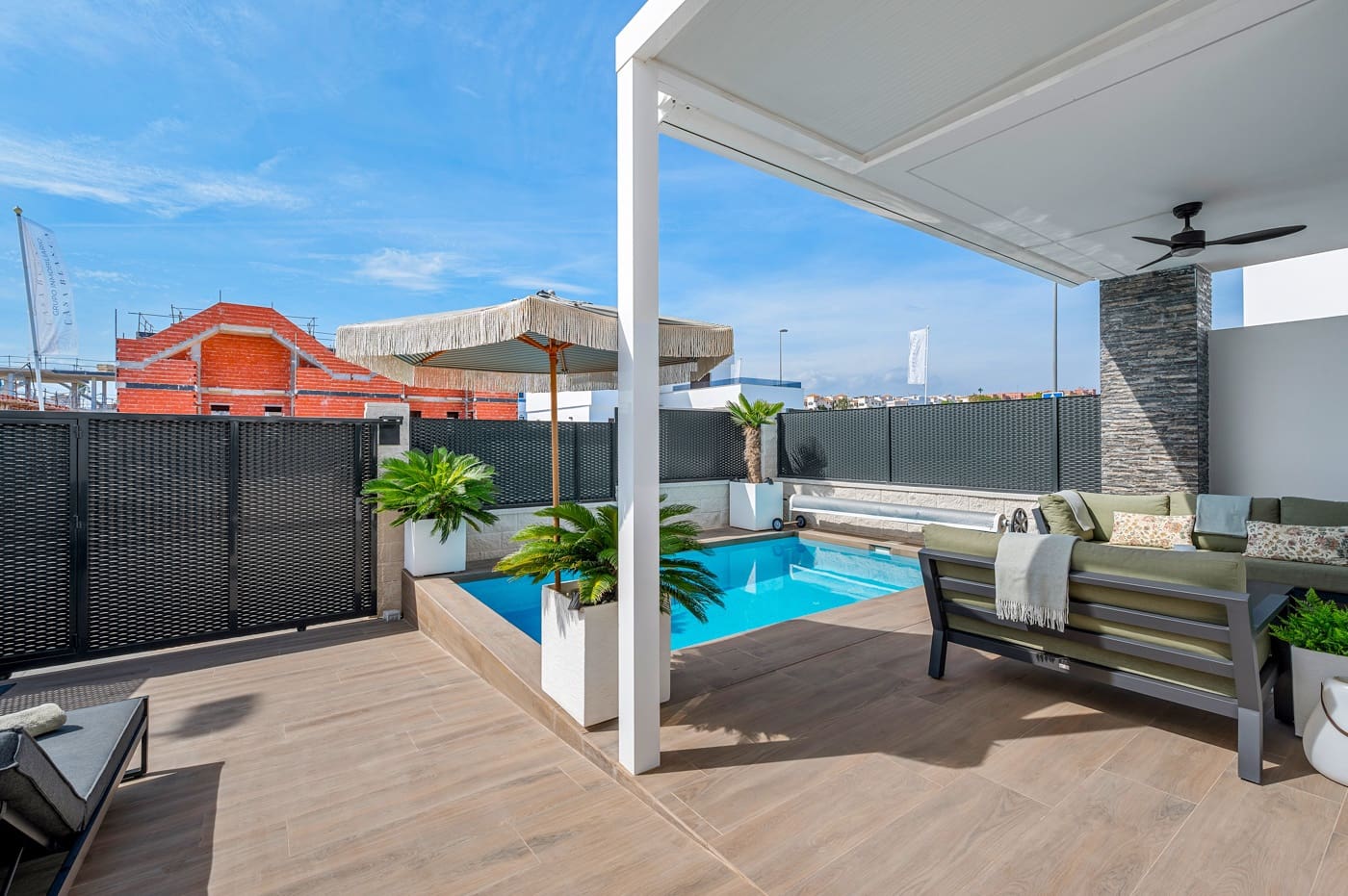 3 bedroom Villa for sale in Orihuela Costa with pool - € 469,000 (Ref: 10160358)
