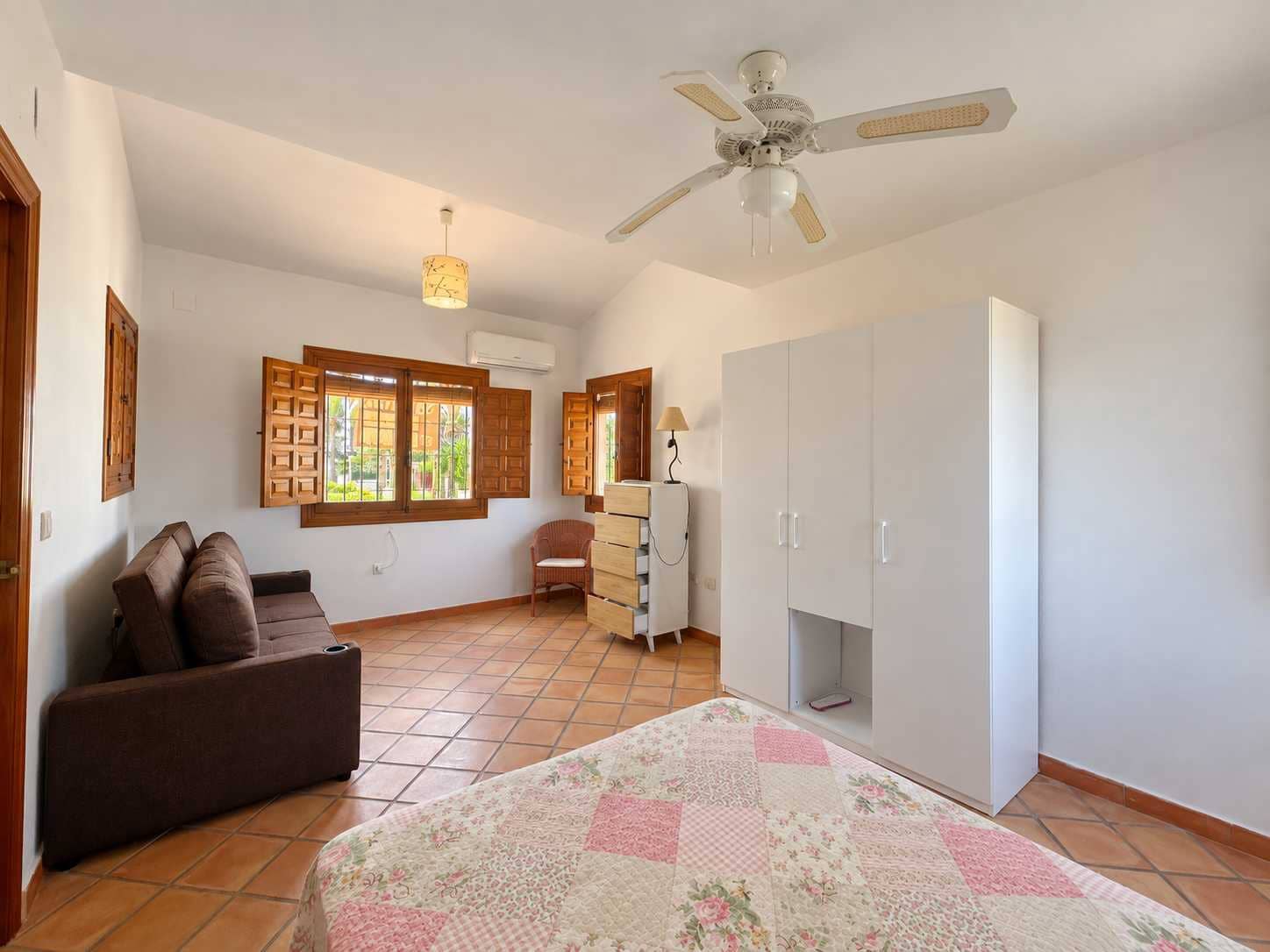 4 soveværelse Villa til salg i Cabo Roig med swimmingpool garage - € 749.950 (Ref: 10160363)