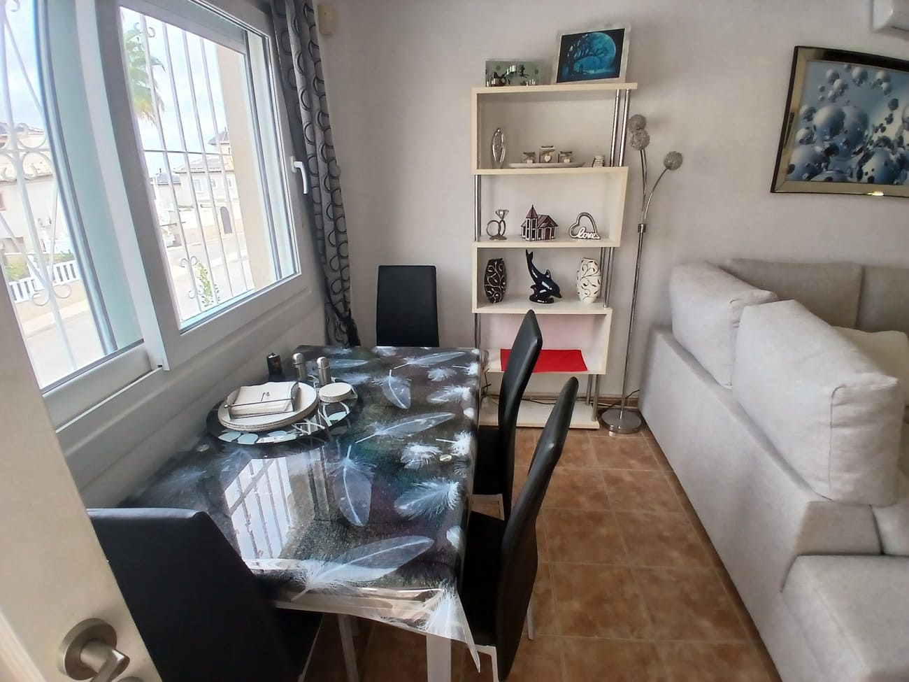 3 bedroom Villa for sale in Villamartin with pool garage - € 299,950 (Ref: 10160366)