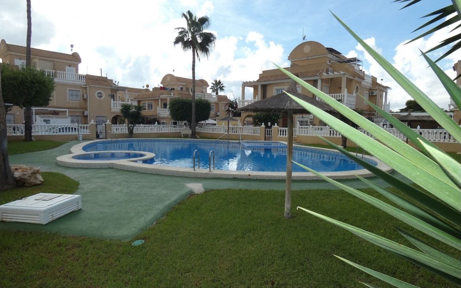 3 camera da letto Villetta Bifamiliare in vendita in Cabo Roig con piscina - 249.995 € (Rif: 10160432)