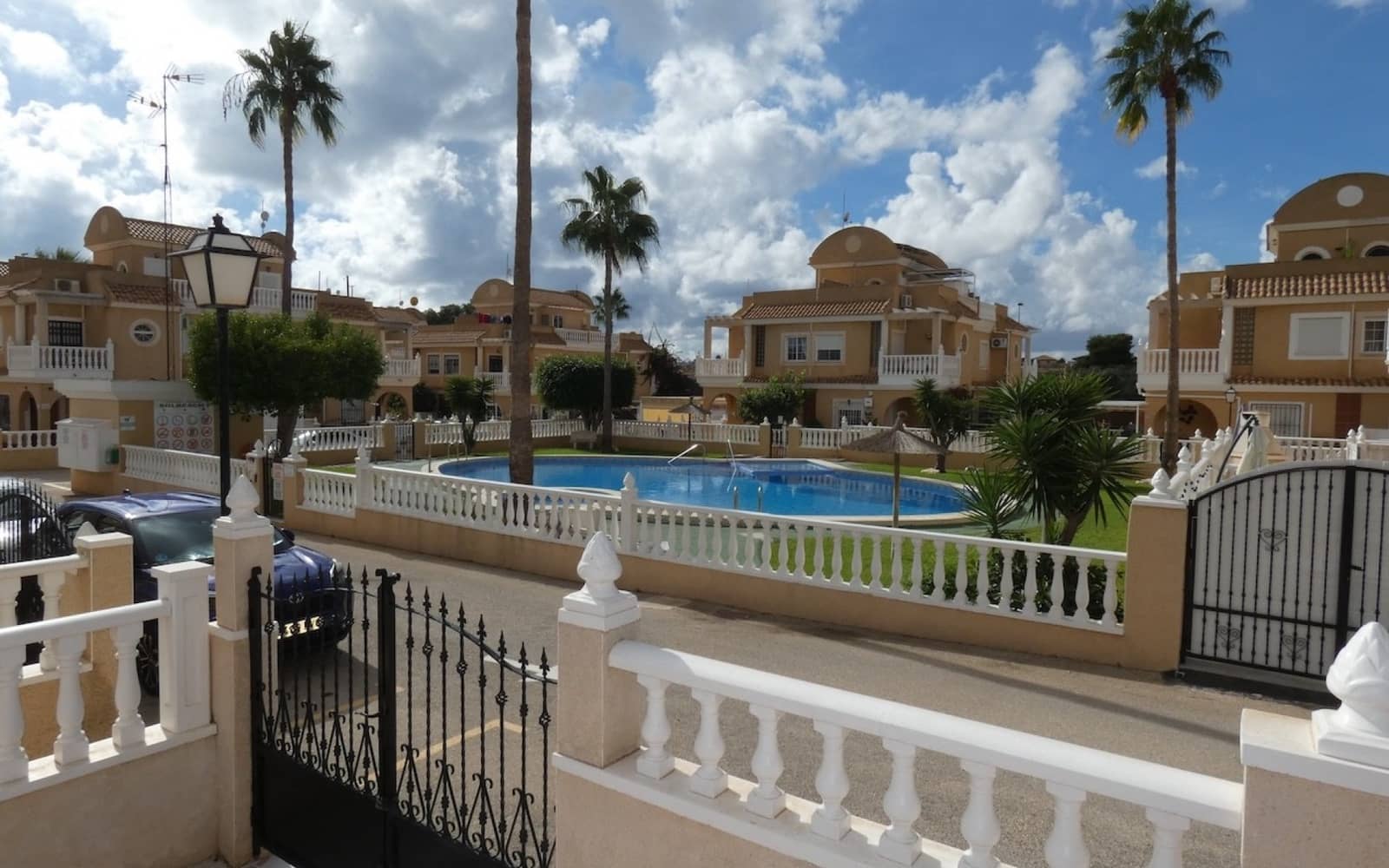 3 camera da letto Villetta Bifamiliare in vendita in Cabo Roig con piscina - 249.995 € (Rif: 10160432)