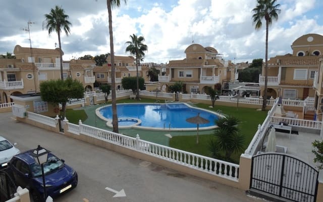 3 camera da letto Villetta Bifamiliare in vendita in Cabo Roig, Orihuela con piscina - 249.995 € (Rif: 10160432)