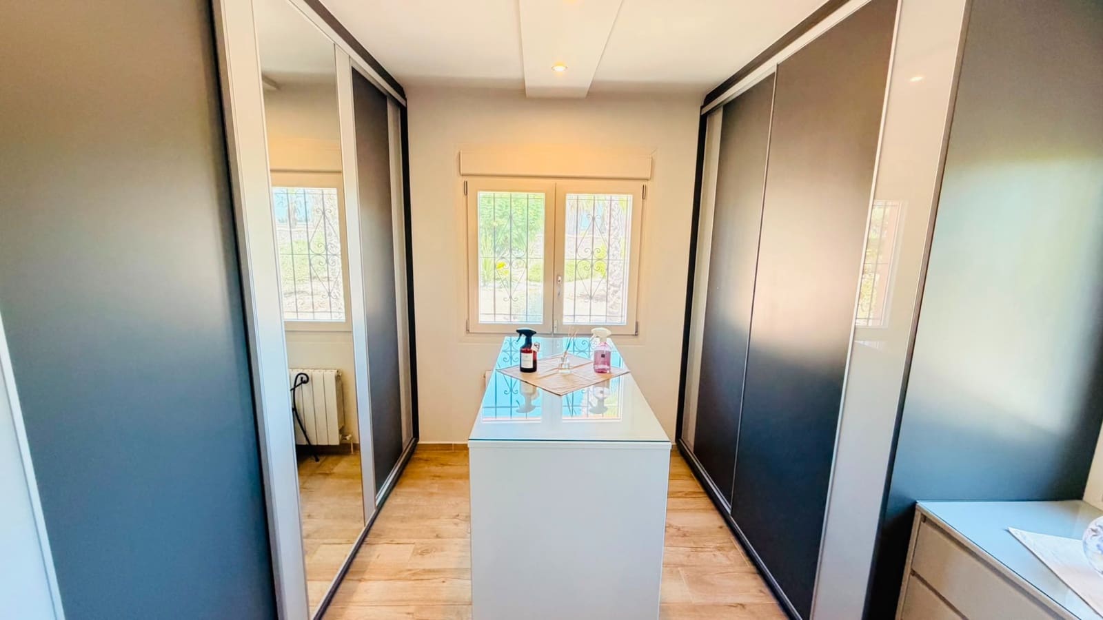 Chalet de 5 habitaciones en Daya Vieja en venta con piscina garaje - 749.000 € (Ref: 10172427)