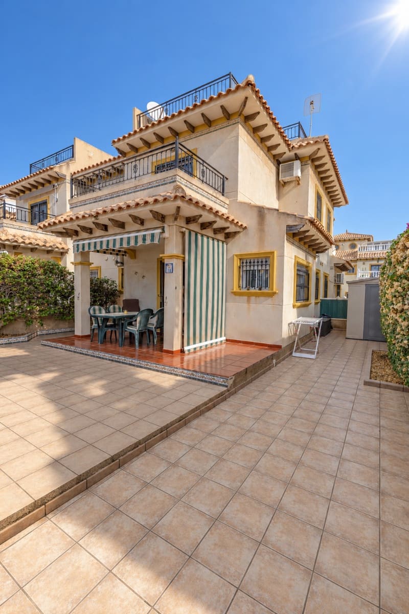 2 soverom Hus til salgs i La Zenia med svømmebasseng - € 235 000 (Ref: 10172434)