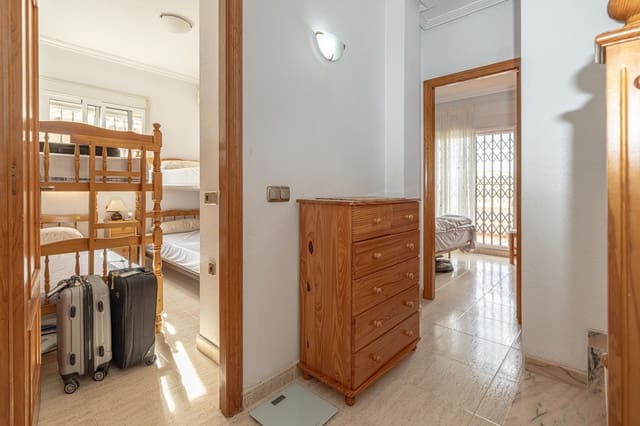 Casa de 2 habitaciones en La Zenia, Orihuela en venta con piscina - 235.000 € (Ref: 10172434)