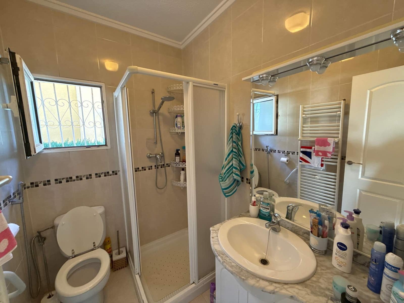 3 bedroom Villa for sale in Villamartin with pool garage - € 349,950 (Ref: 8754131)