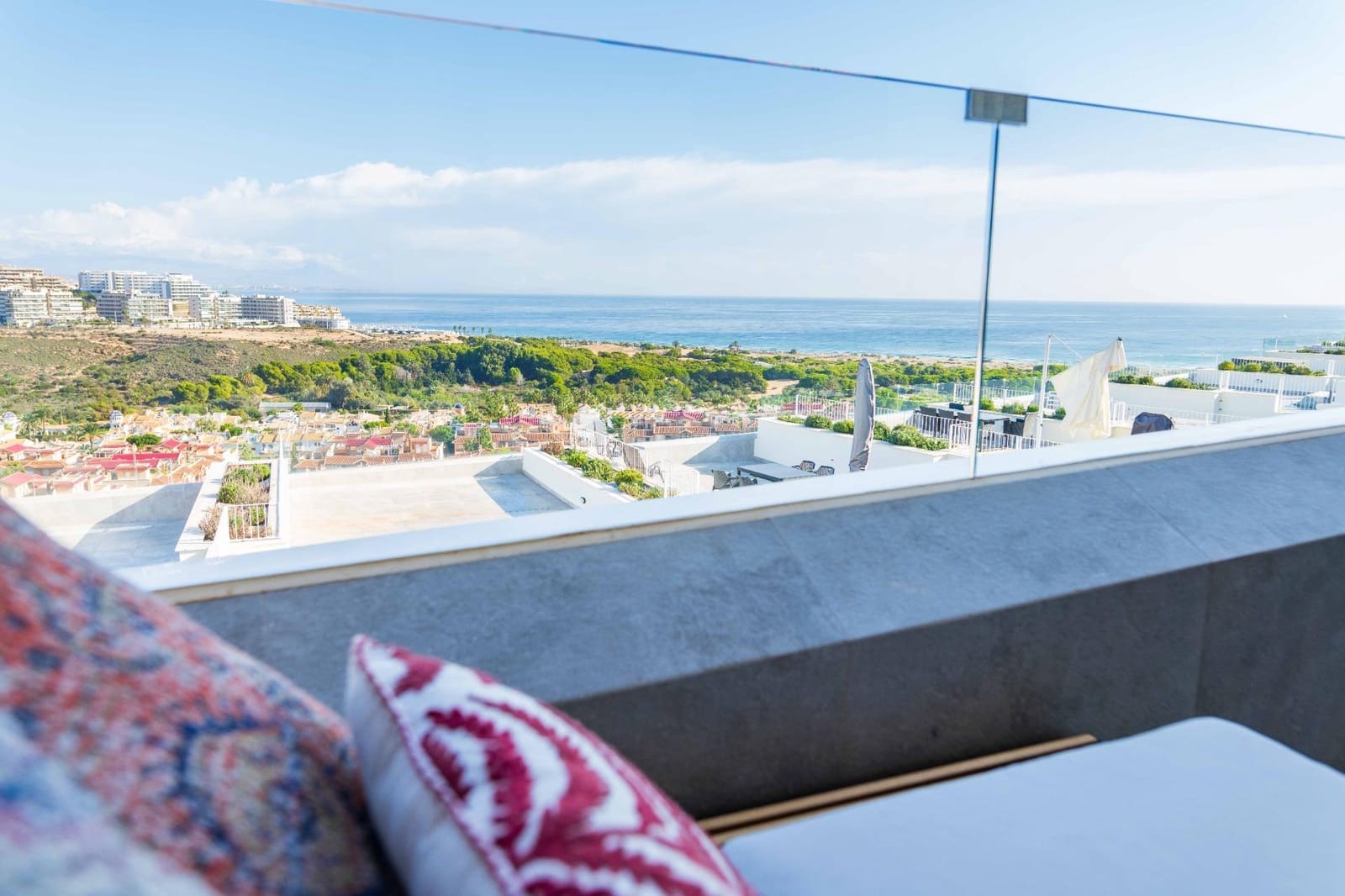 3 sypialnia Penthouse na sprzedaż w Arenales del Sol z basenem garażem - 549 000 € (Ref: 8769450)