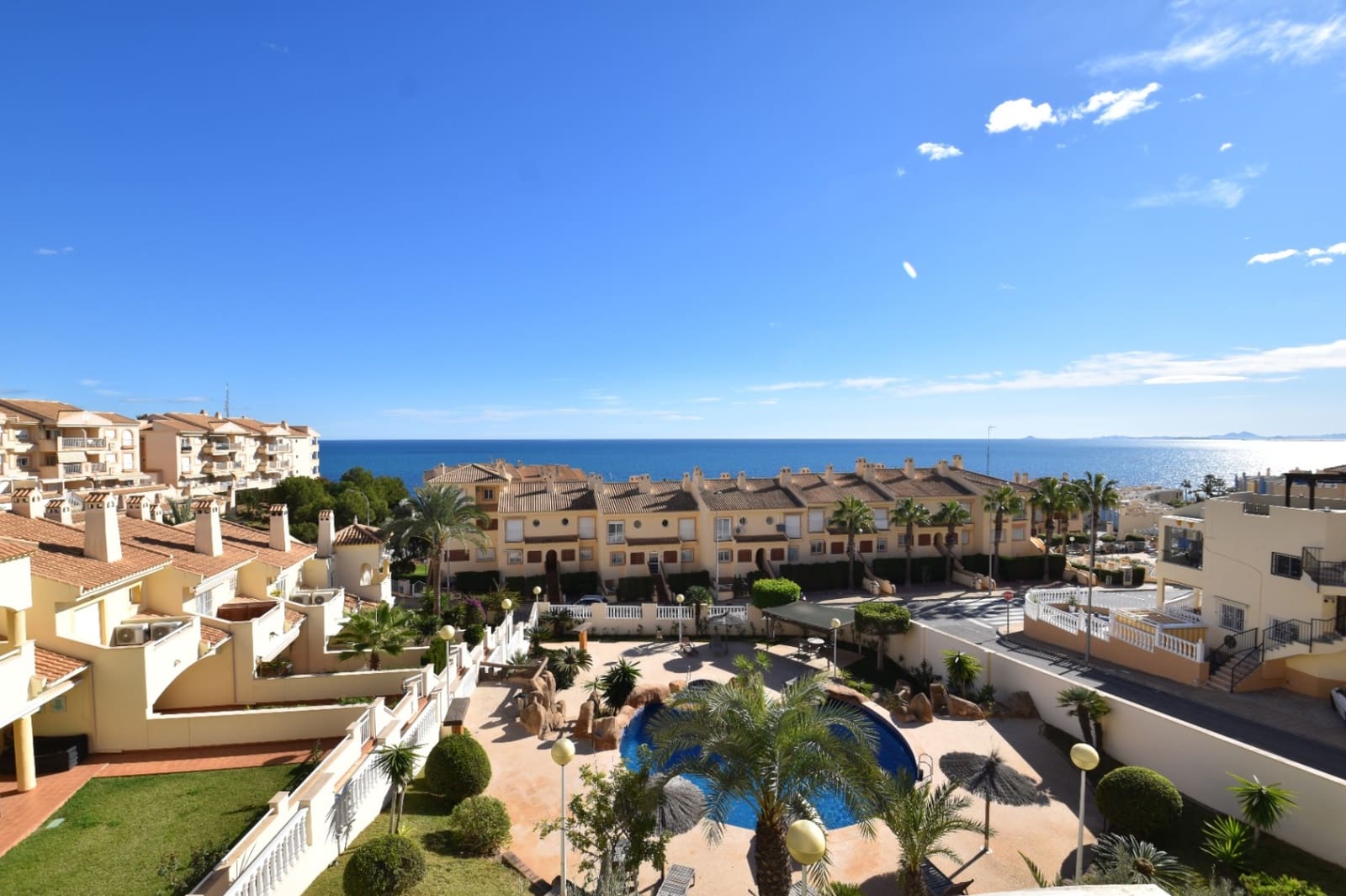 2 bedroom Apartment for sale in Campoamor with pool - € 264,500 (Ref: 8922467)