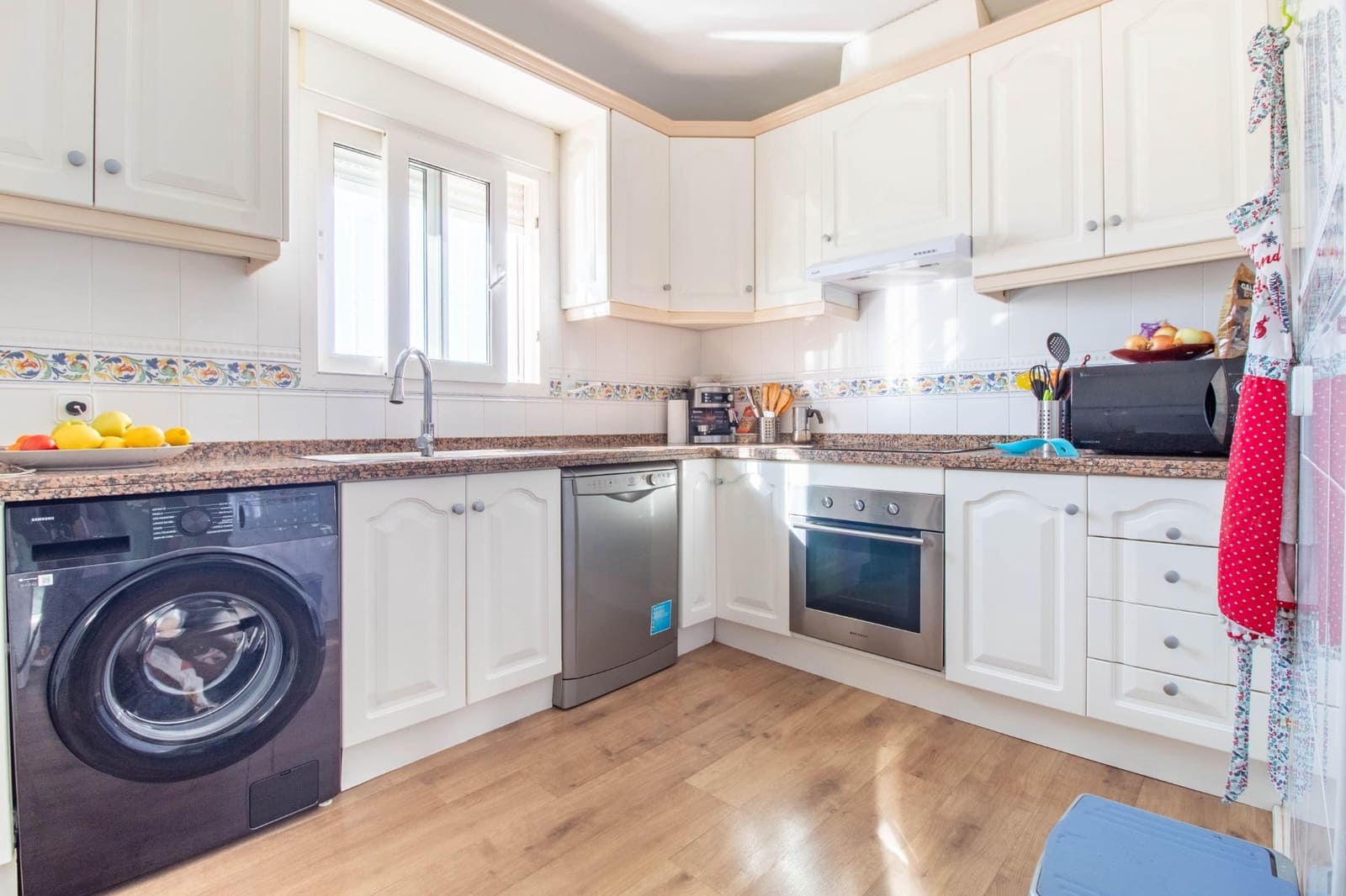 3 slaapkamer Villa te koop in Blue Lagoon met zwembad - € 425.000 (Ref: 8941818)