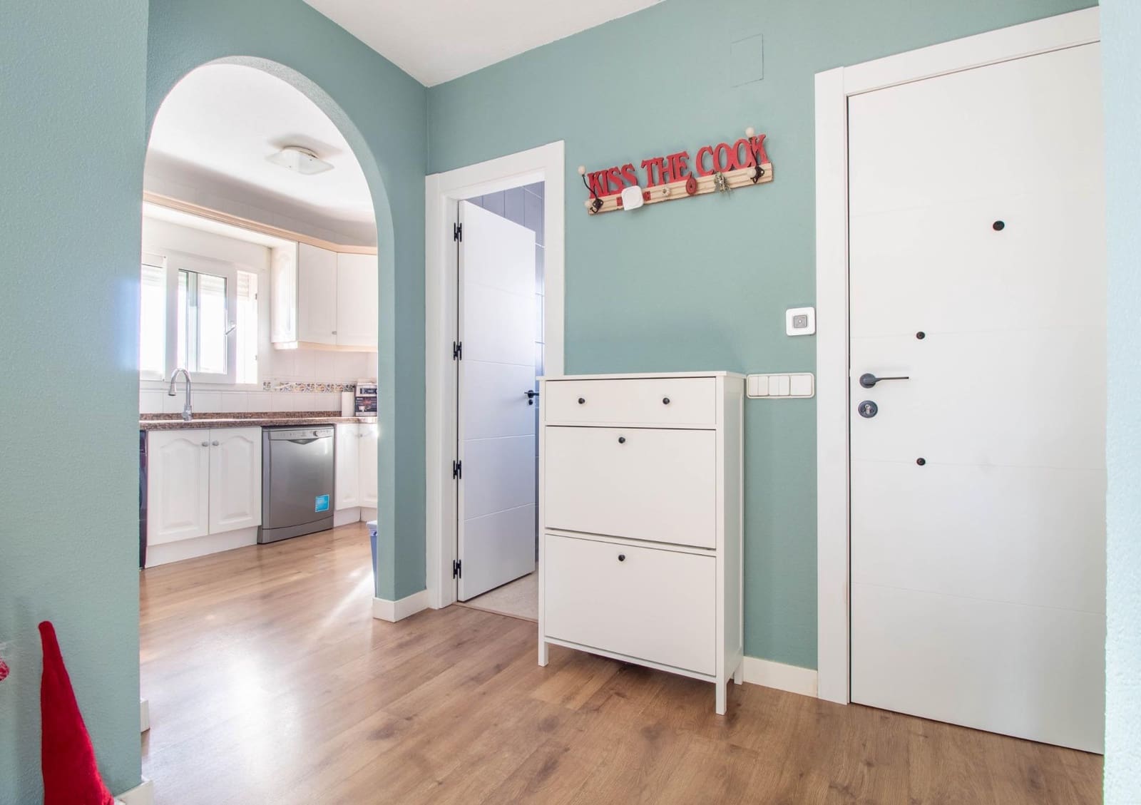 3 slaapkamer Villa te koop in Blue Lagoon met zwembad - € 425.000 (Ref: 8941818)