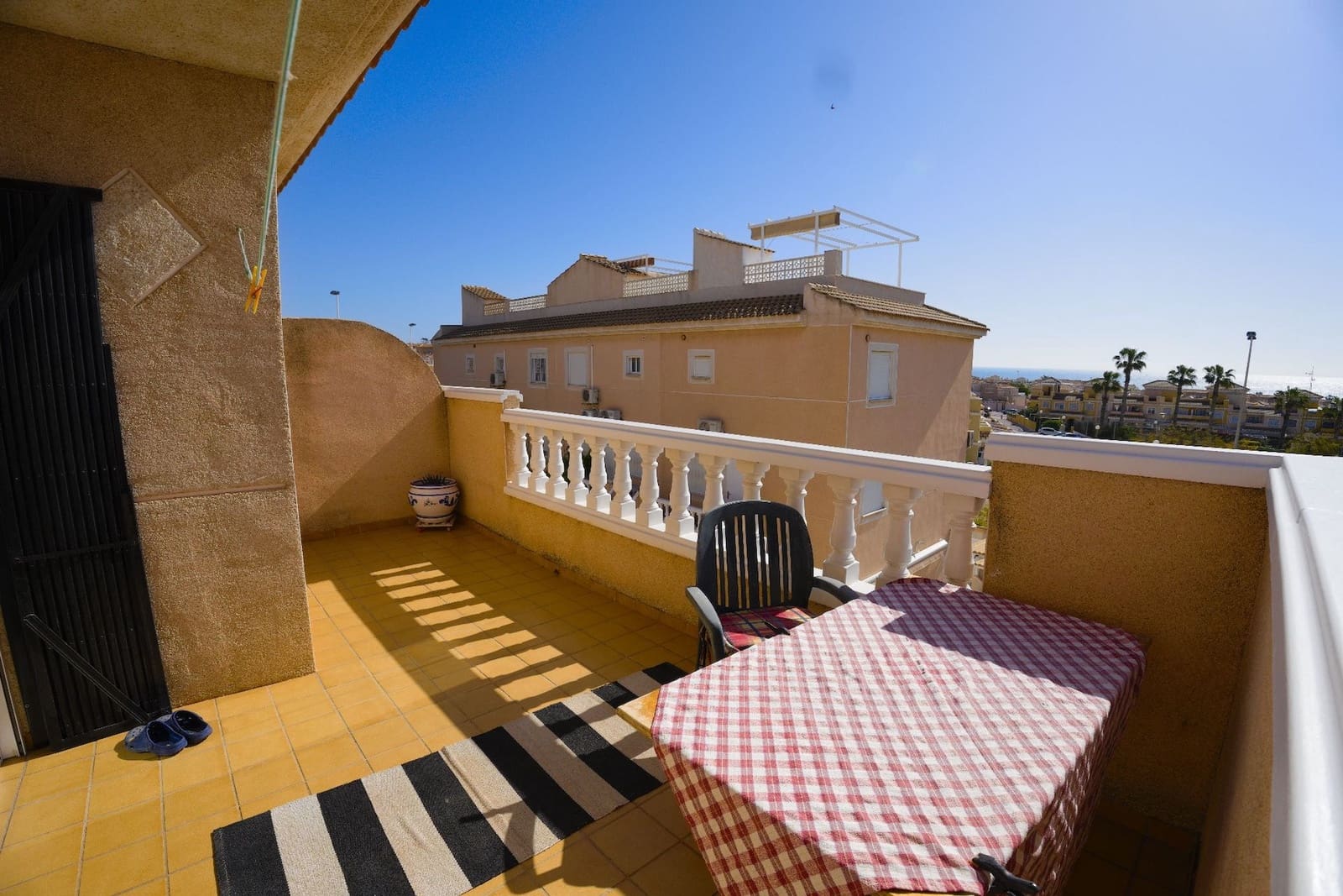 3 bedroom Townhouse for sale in Torrevieja with pool - € 208,000 (Ref: 8966858)