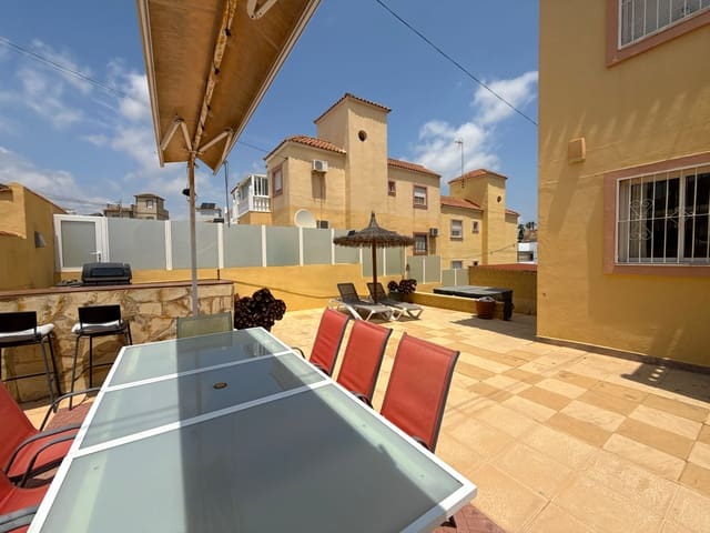 4 camera da letto Appartamento in vendita in Villamartin, Orihuela con piscina - 189.950 € (Rif: 9033847)