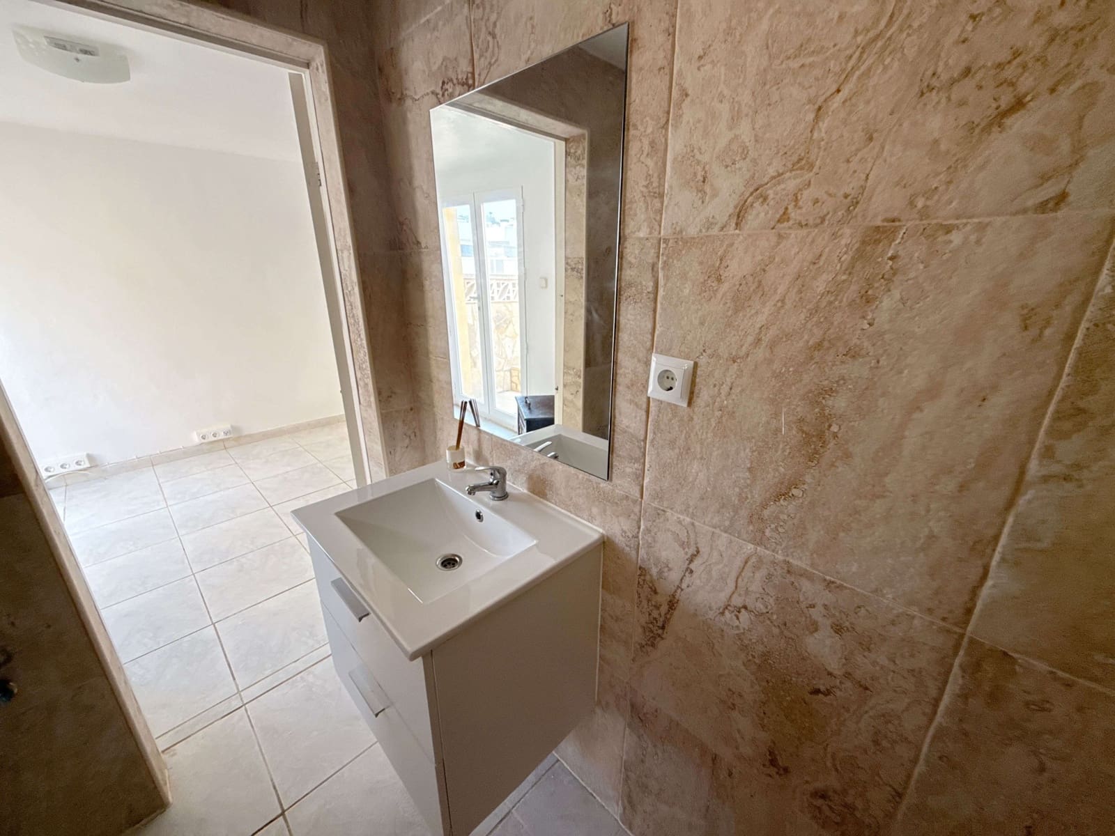 4 soveværelse Lejlighed til salg i Villamartin med swimmingpool - € 189.950 (Ref: 9033847)