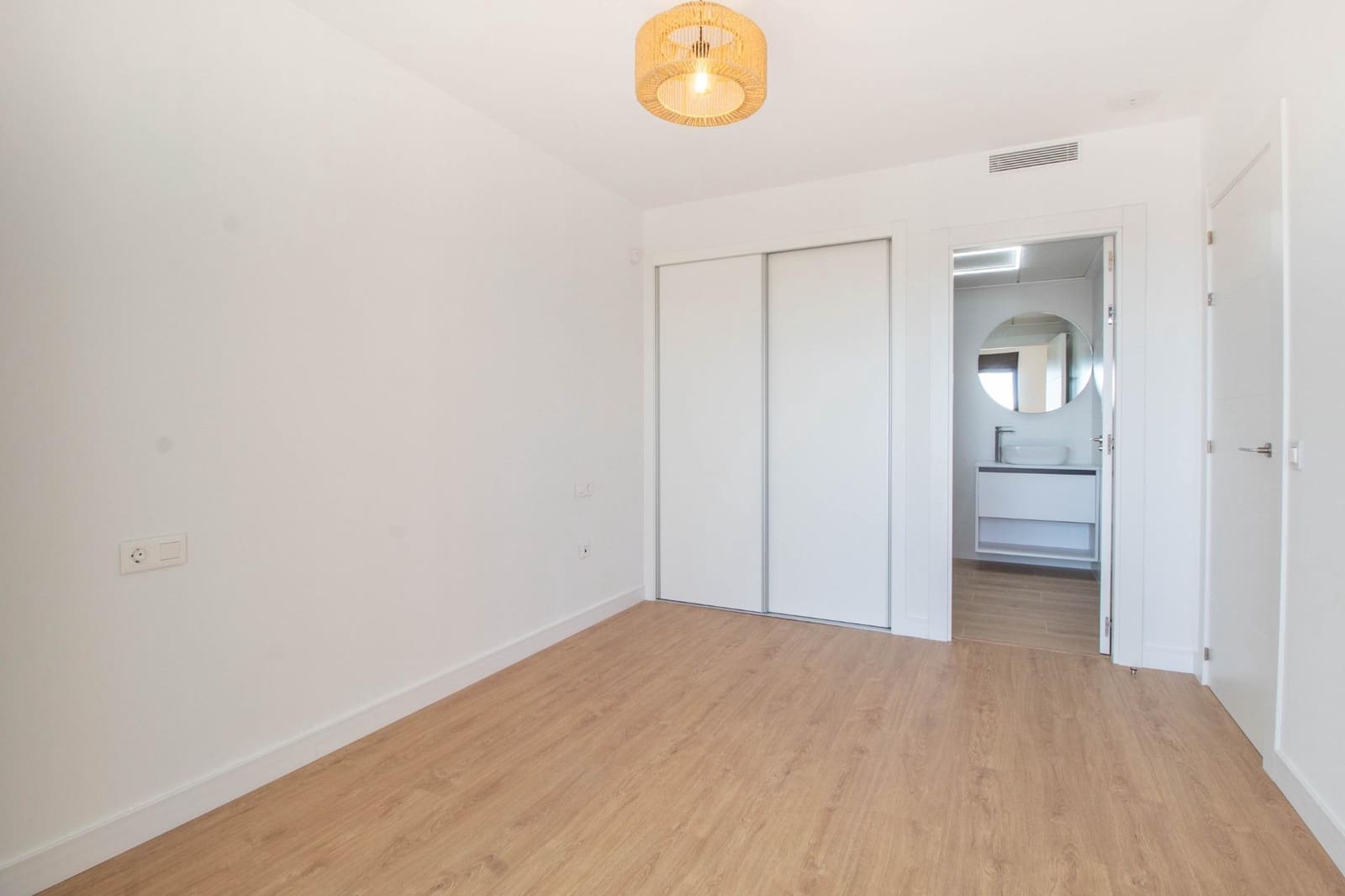 2 bedroom Penthouse for sale in Villamartin with pool garage - € 379,000 (Ref: 9035794)