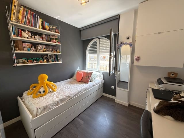 3 soverom Leilighet til salgs i Campoamor, Orihuela med svømmebasseng garasje - € 365 000 (Ref: 9053748)