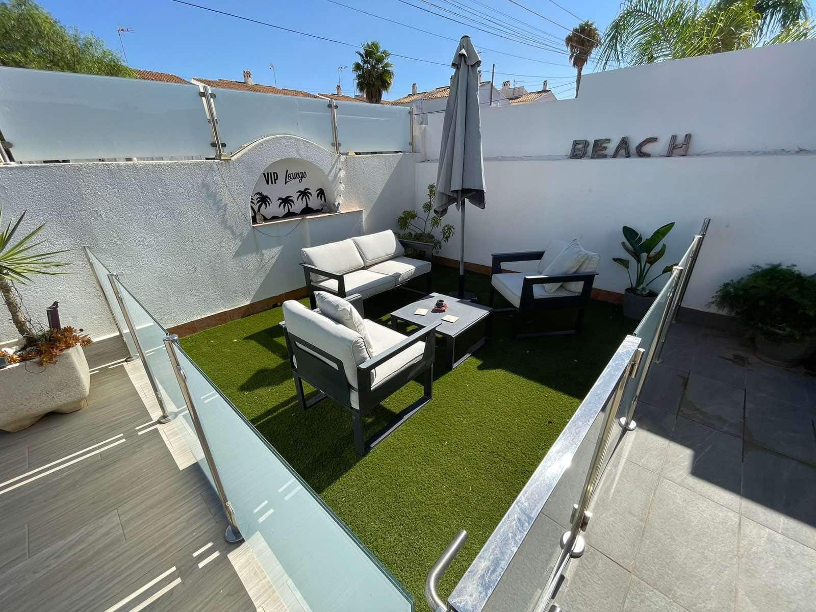 5 bedroom Villa for sale in Cabo Roig with pool garage - € 585,000 (Ref: 9064433)