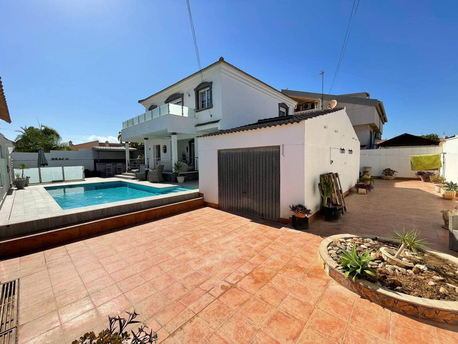 5 bedroom Villa for sale in Cabo Roig with pool garage - € 585,000 (Ref: 9064433)