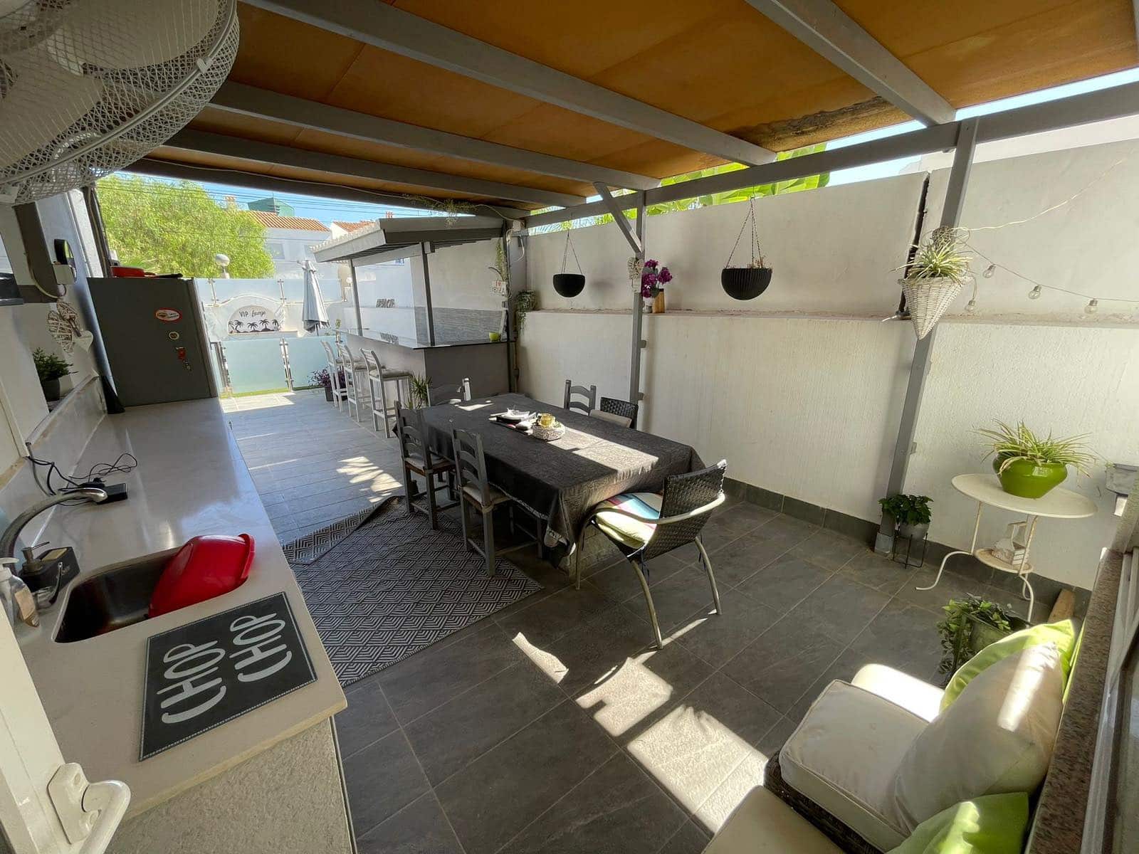 5 bedroom Villa for sale in Cabo Roig with pool garage - € 585,000 (Ref: 9064433)