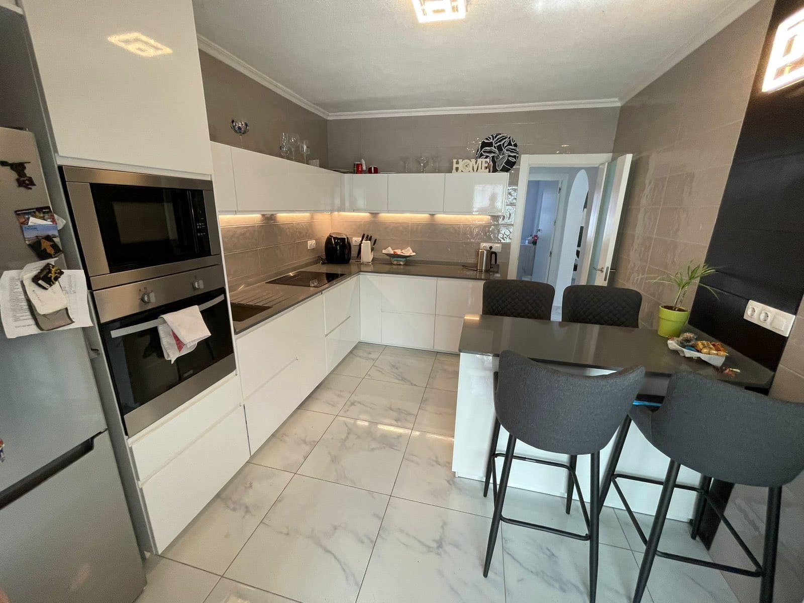 5 bedroom Villa for sale in Cabo Roig with pool garage - € 585,000 (Ref: 9064433)