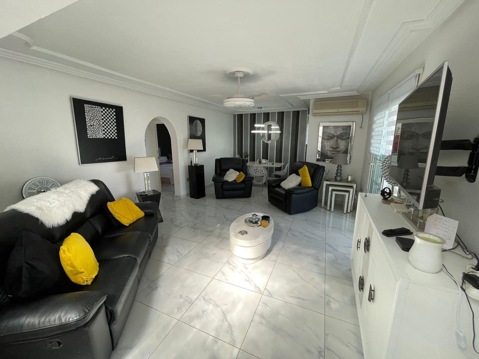 5 bedroom Villa for sale in Cabo Roig with pool garage - € 585,000 (Ref: 9064433)