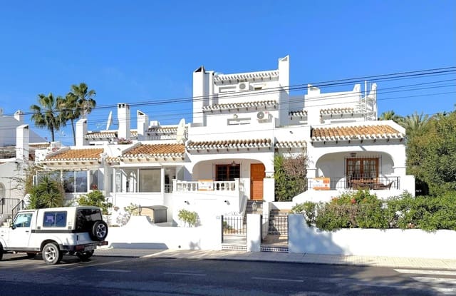 3 soveværelse Byhus til salg i Filipinas med swimmingpool - € 235.000 (Ref: 9072626)
