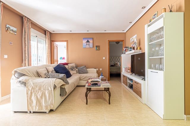 Apartamento de 3 habitaciones en Playa de los Locos, Torrevieja en venta con piscina - 250.000 € (Ref: 9094539)