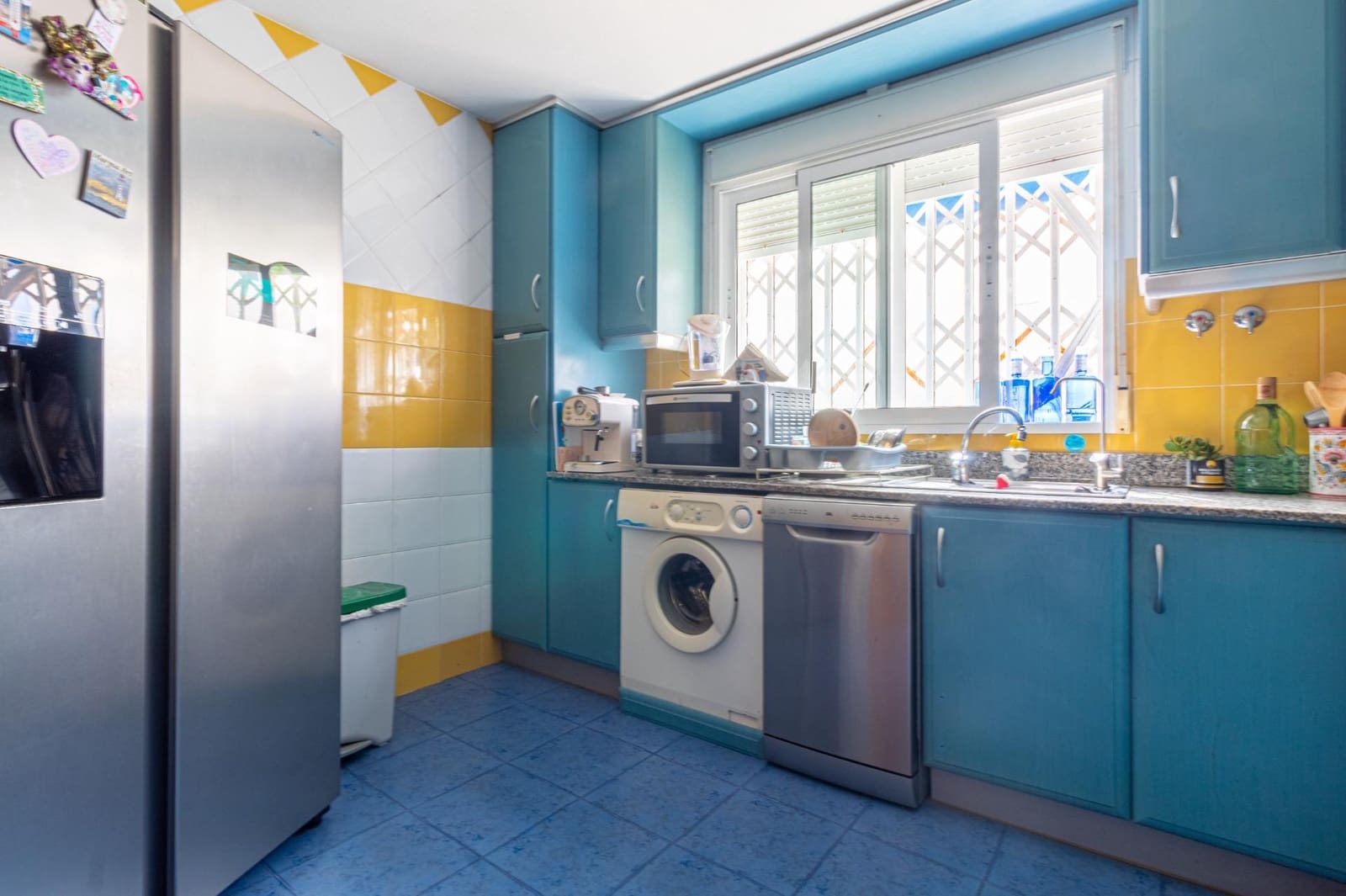 3 makuuhuone Huoneisto myytävänä paikassa Torrevieja mukana uima-altaan - 250 000 € (Ref: 9094539)