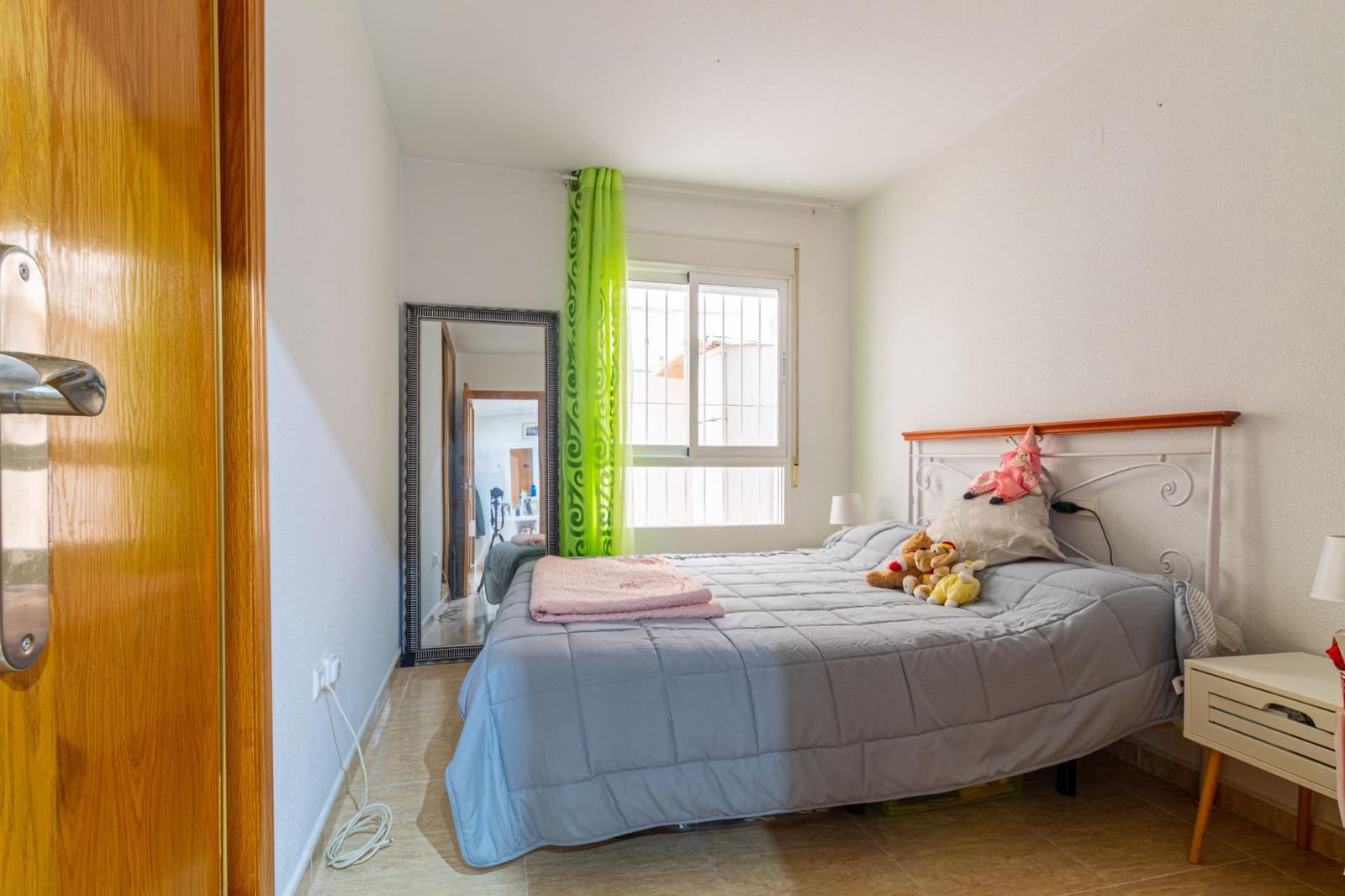 3 makuuhuone Huoneisto myytävänä paikassa Torrevieja mukana uima-altaan - 250 000 € (Ref: 9094539)