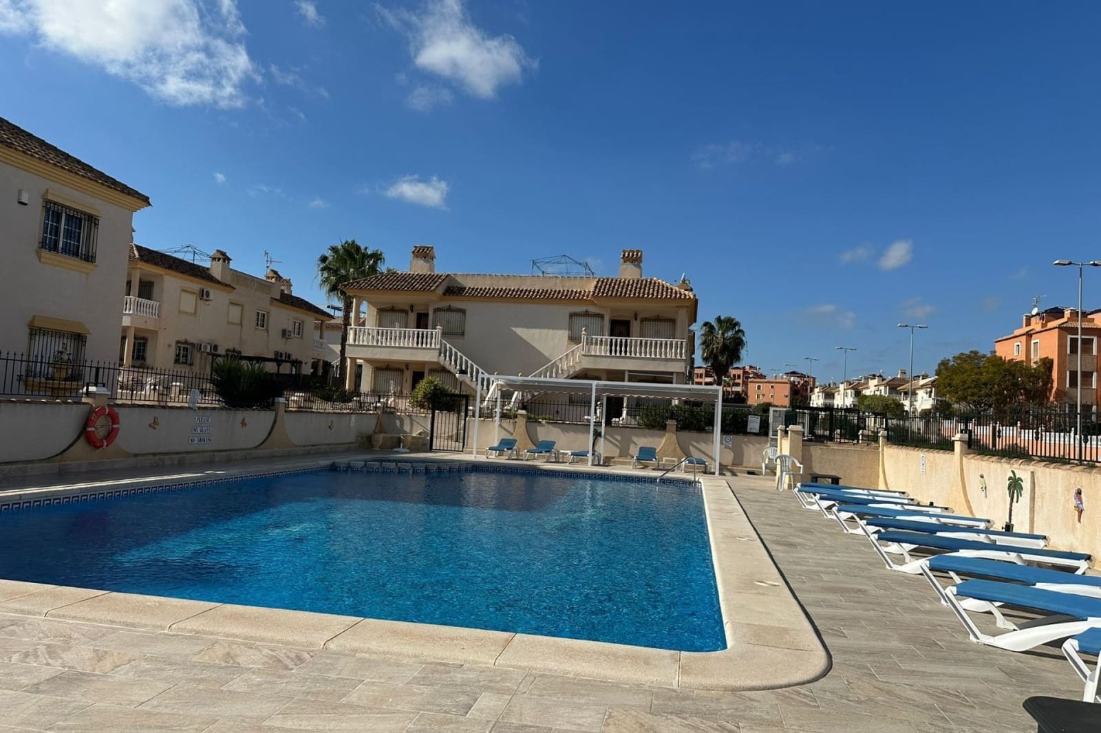 2 bedroom Apartment for sale in Villamartin with pool - € 159,000 (Ref: 9094548)