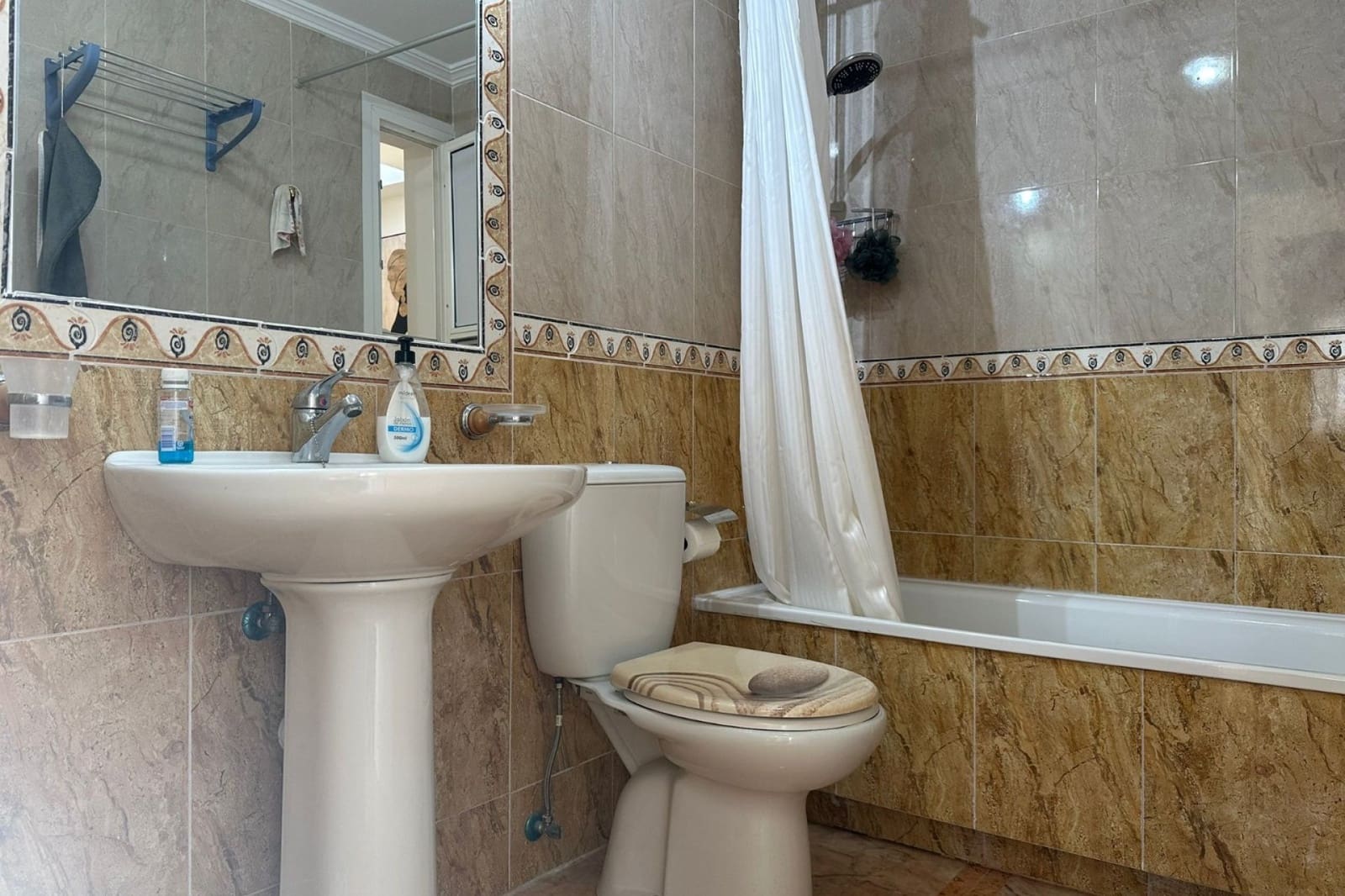 2 bedroom Apartment for sale in Villamartin with pool - € 159,000 (Ref: 9094548)