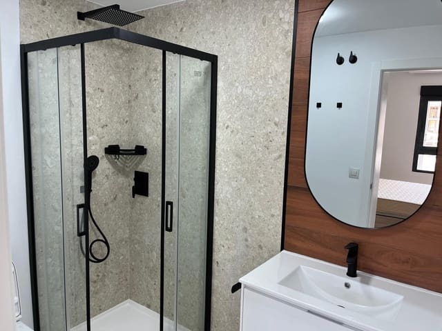 2 Zimmer Apartment zu verkaufen in San Miguel de Salinas mit Pool - 250.000 € (Ref: 9094550)