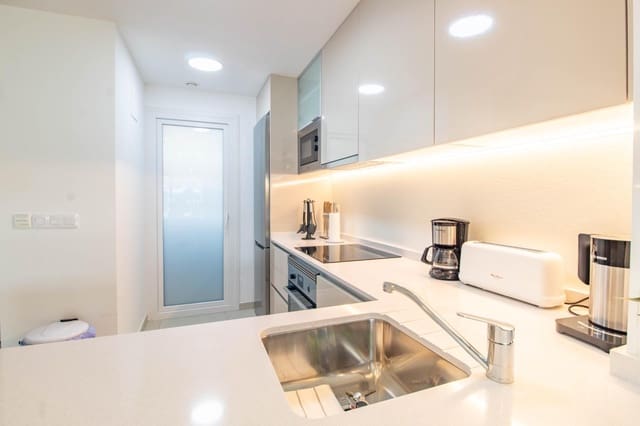 Apartamento de 2 habitaciones en Playa Flamenca, Orihuela en venta con piscina - 395.000 € (Ref: 9105213)