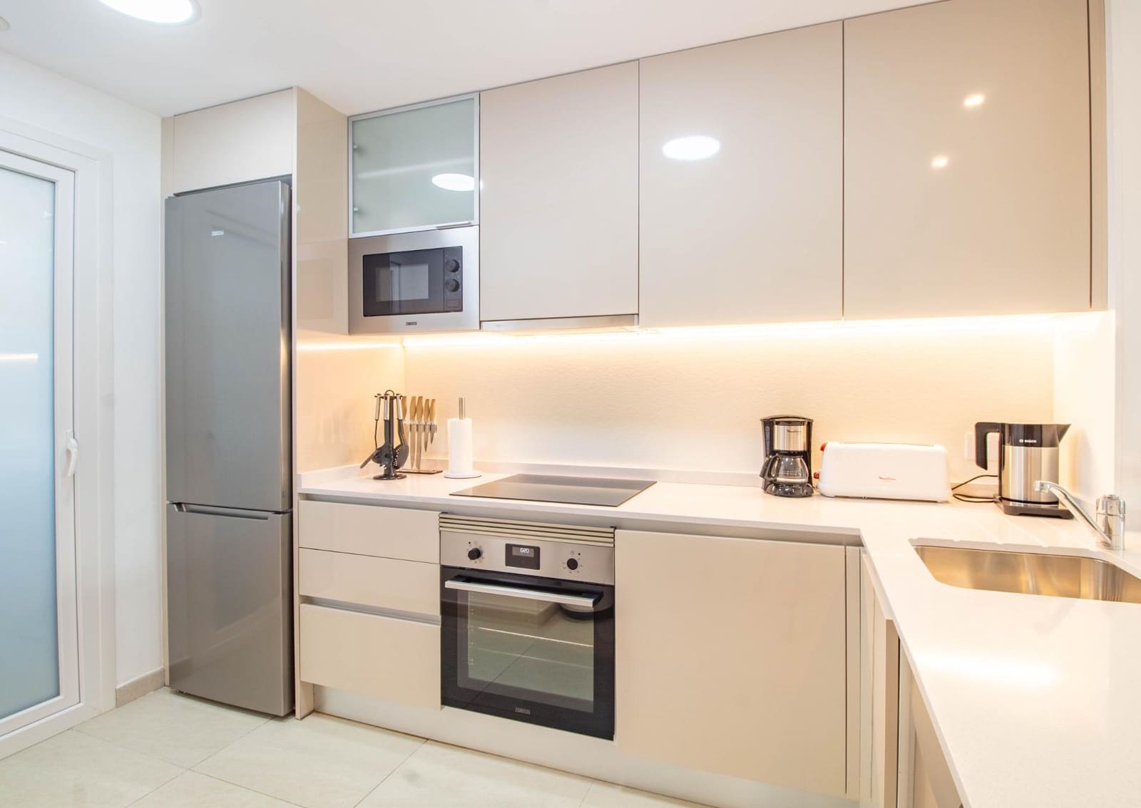 2 bedroom Apartment for sale in Playa Flamenca with pool - € 395,000 (Ref: 9105213)