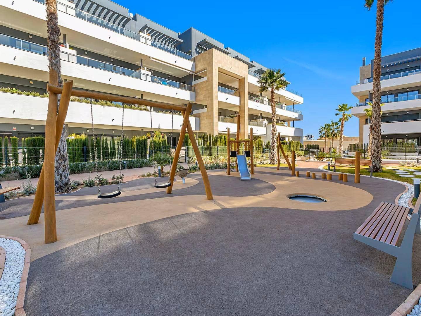 2 bedroom Apartment for sale in Playa Flamenca with pool - € 395,000 (Ref: 9105213)