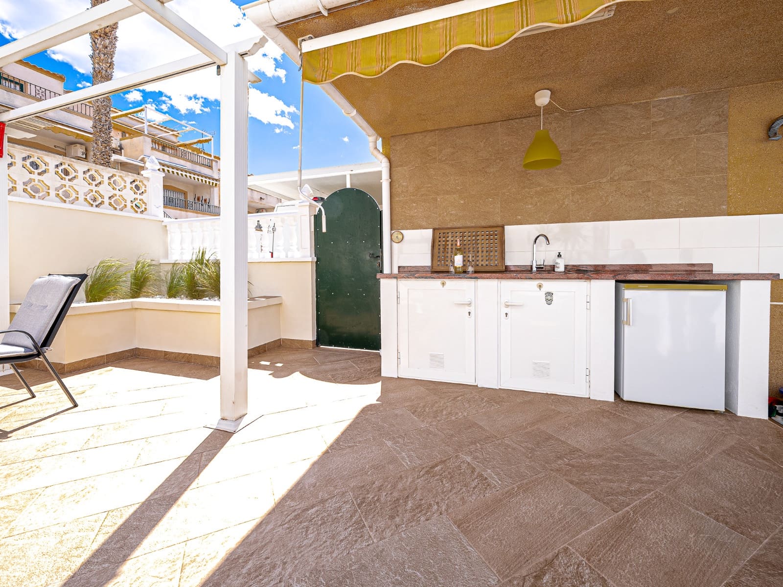 4 bedroom Villa for sale in Villamartin with pool - € 379,000 (Ref: 9105216)